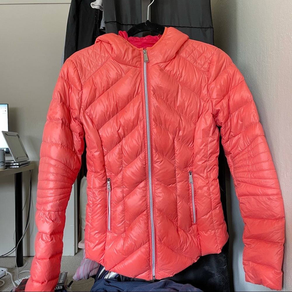 BCBG puffer Coat- almost new .